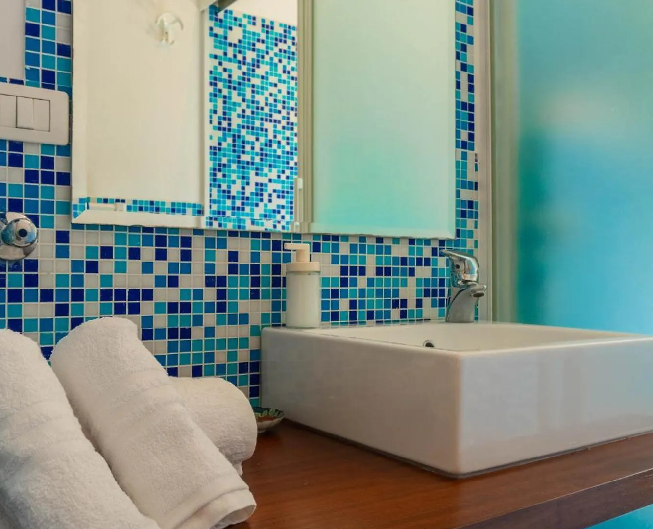 Apartment La Casetta Nel Borgo A Due Passi Dal Mare Italy